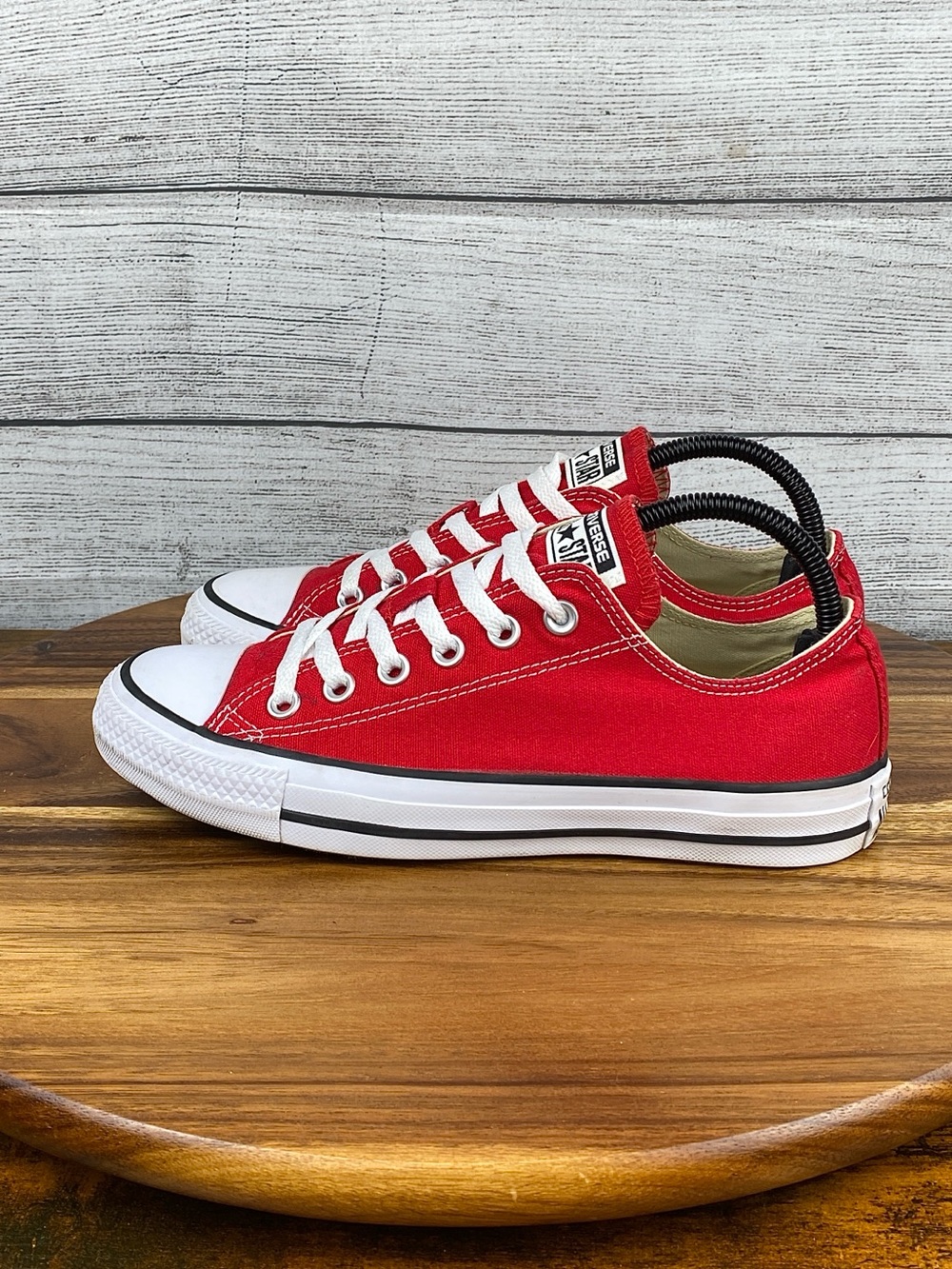 Converse Chuck Taylor All Star Low Red Sneakers Women’s Shoe Size 8